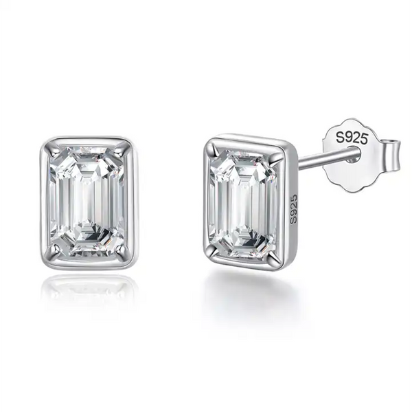 Platonic 0.6 ct Crystal Clear Confidence Emerald Cut Moissanite Studs for Men - Single Piece