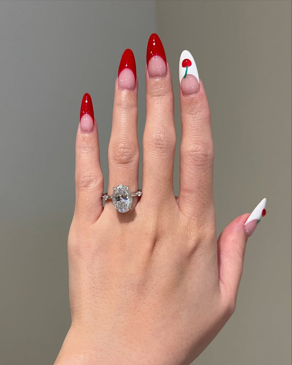 Platonic Brilliant Oval Cut Moissanite 4-Prong Hidden Halo 2.5mm Space Pavé Moissanite Engagement Ring